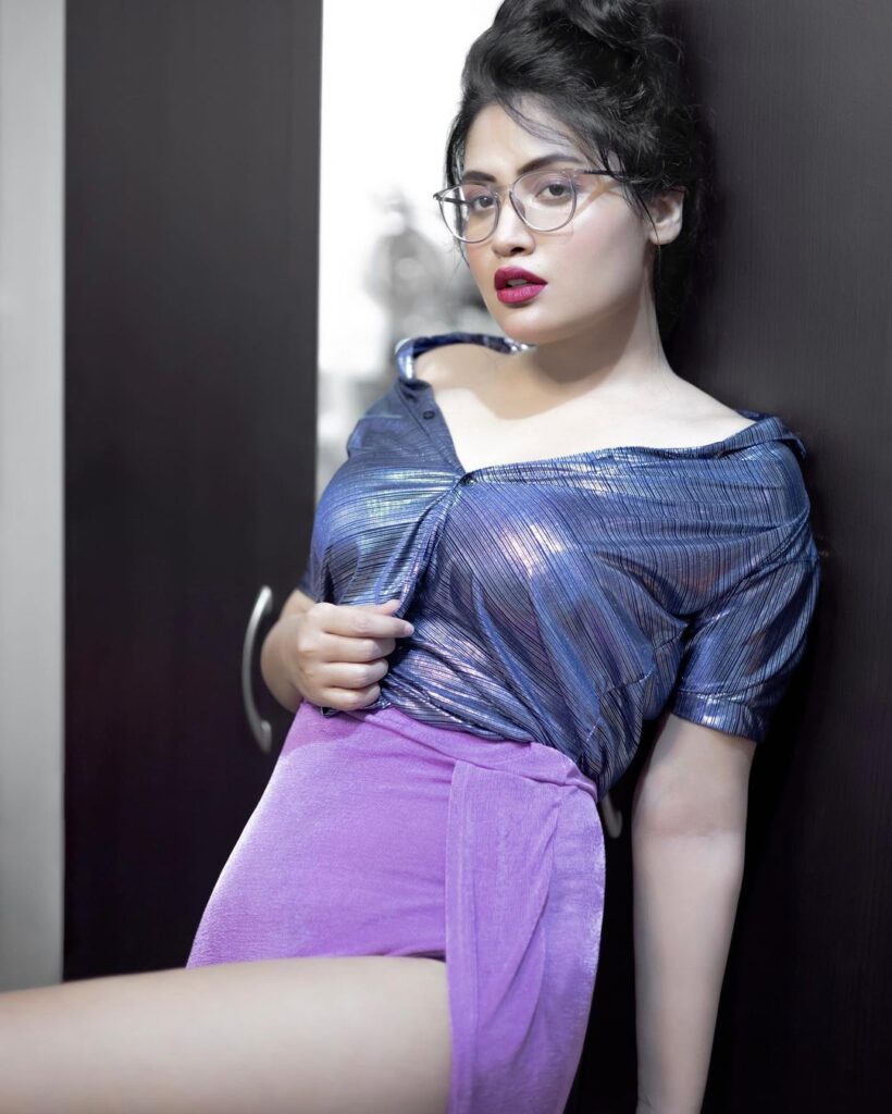 Manvi Ki Xxx Vidos - 30+ Sexy Ullu Actresses With Photos | Web series Name